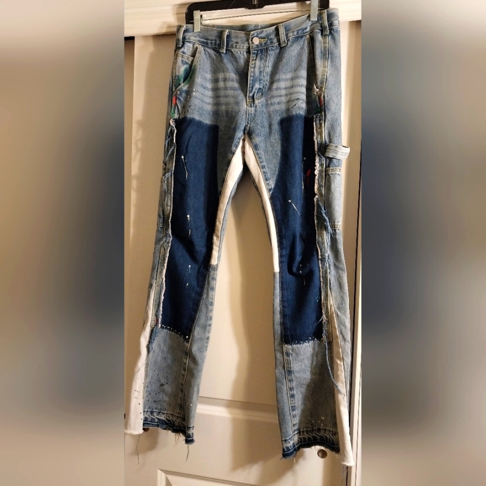 Distress Jeans